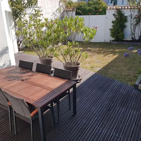 Feriehus Agapanthes Et Roses